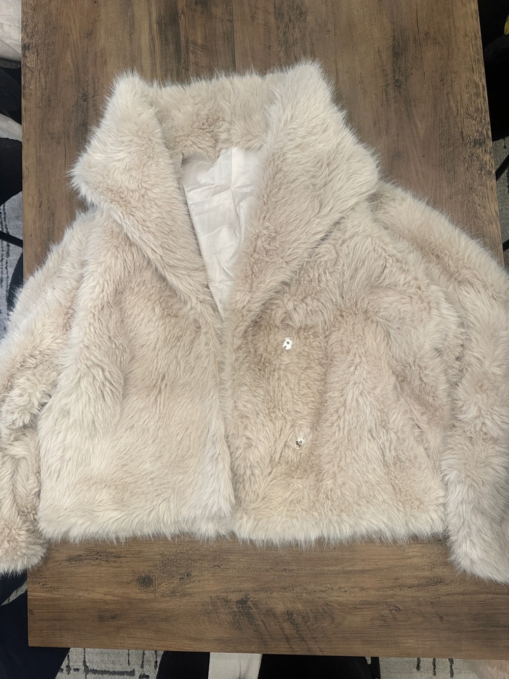 Plush Faux Fur Jacket in Cream - Women's Coat size XL